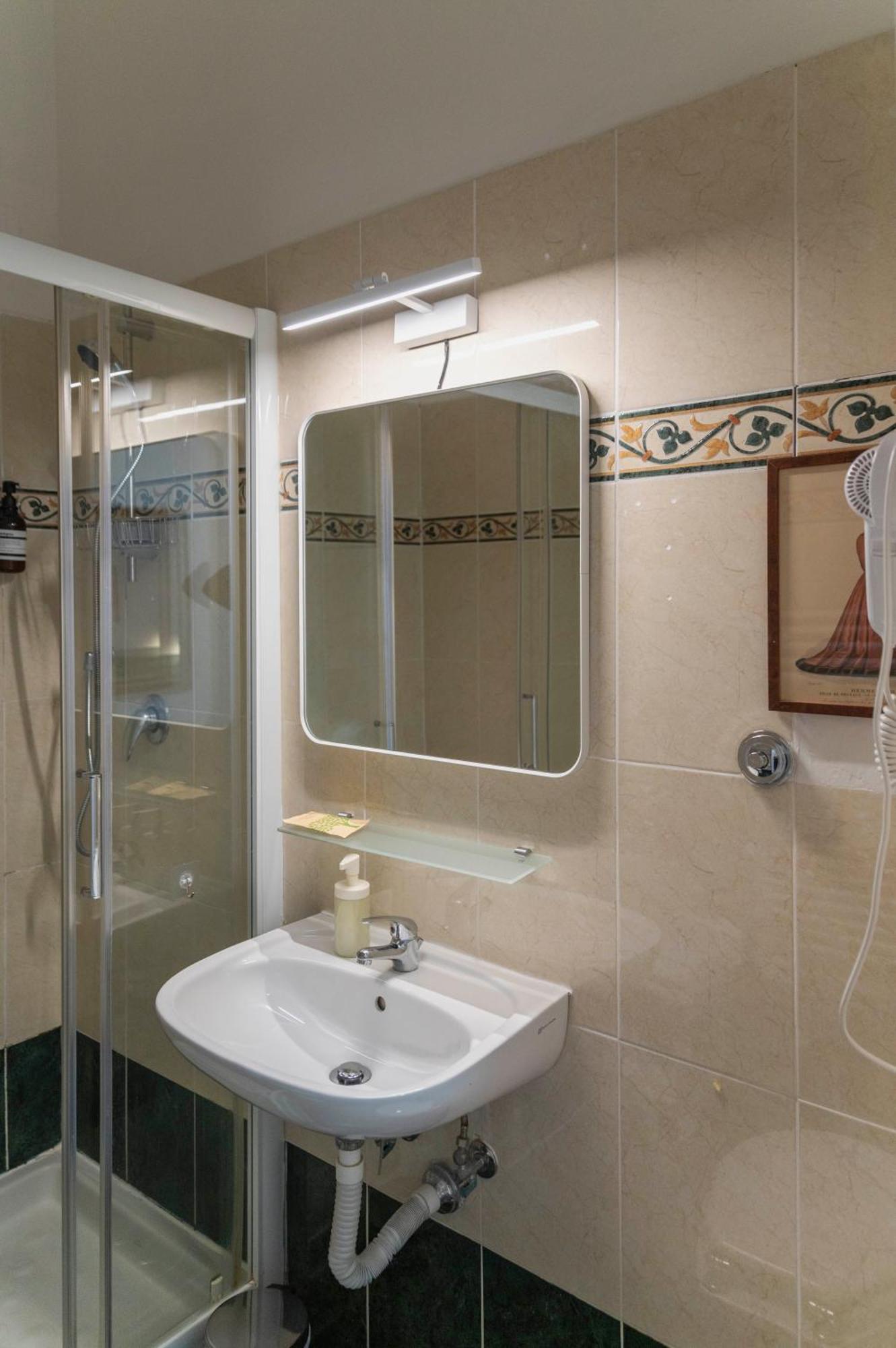 Affittacamere Zanobi 45 Firenze Bagian luar foto