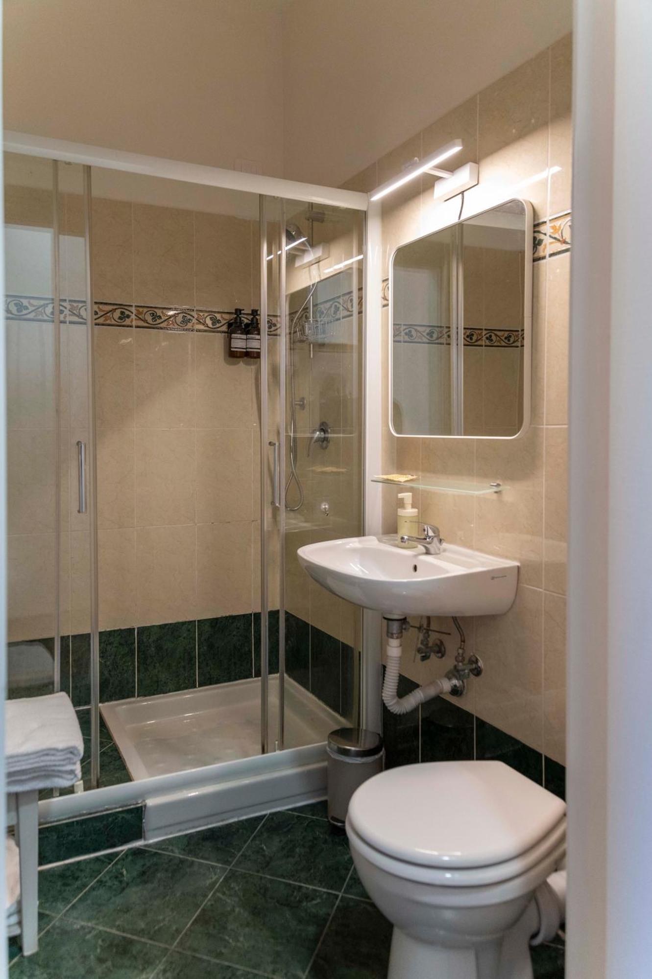 Affittacamere Zanobi 45 Firenze Bagian luar foto