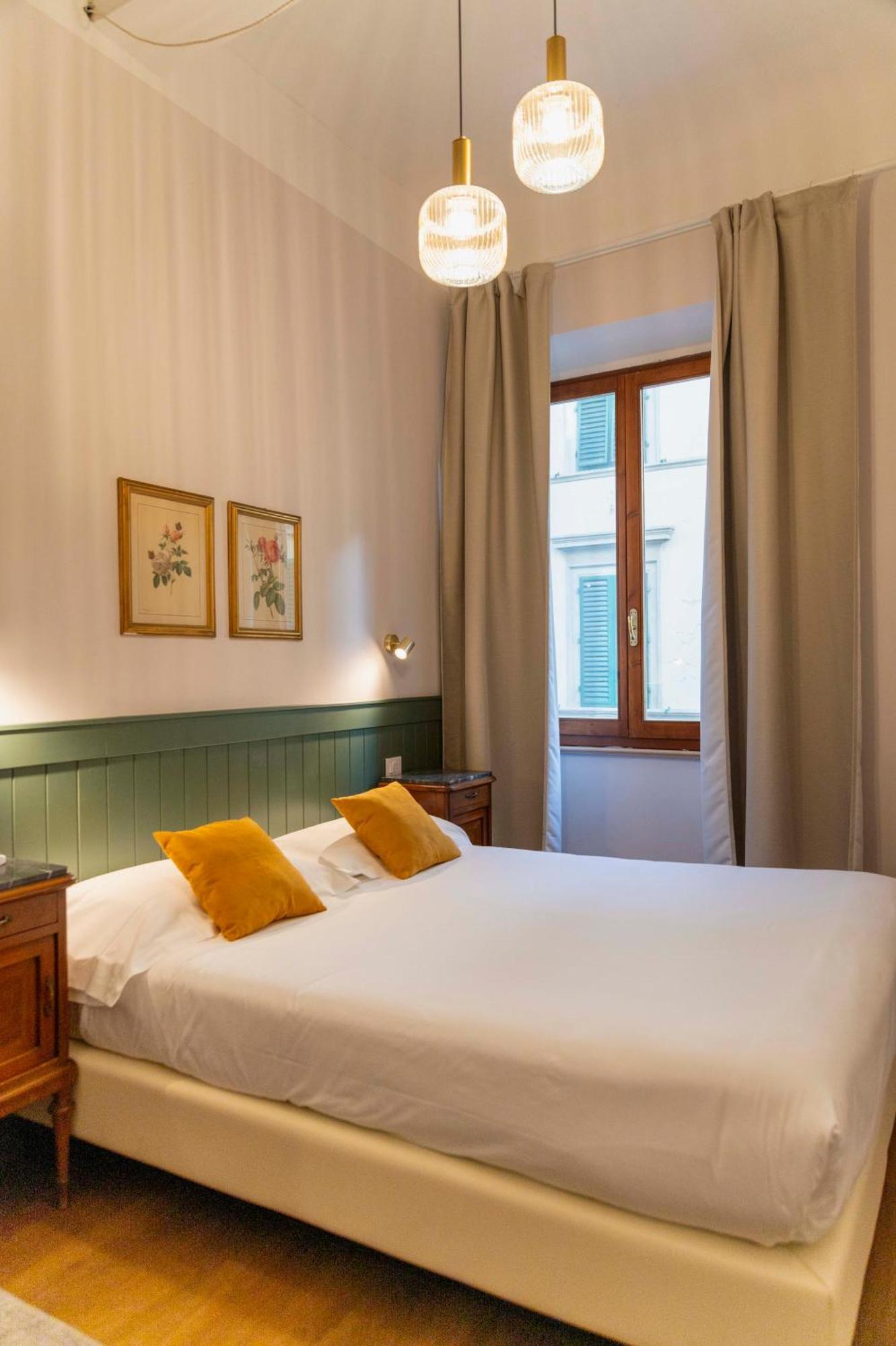 Affittacamere Zanobi 45 Firenze Bagian luar foto